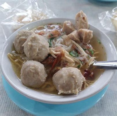  Bakso Rebus: กลิ่นหอมอบอวลจากเนื้อตุ๋นเนิ่นนานและซุปที่ร้อนระอุแสนอร่อย!